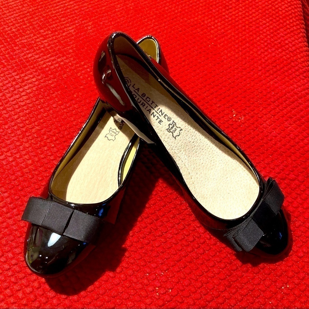 LA BOTTINE SOURIANTE Sz 39  Leather Low Heel Preppy Ballet Shoes w/ Bow NWOT